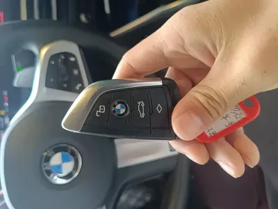 BMW 3 Series 2024, 30800 км, за 25941.23 USD - фото 9