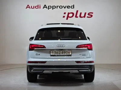 Audi Q5 2023, 26026 км, за 25237.84 USD