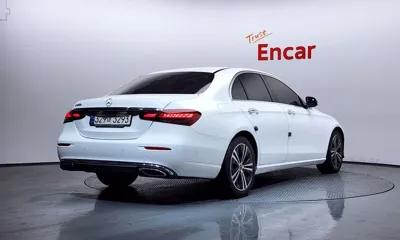 Mercedes-Benz E-Class 2021, 121687 км, за 17178.72 USD