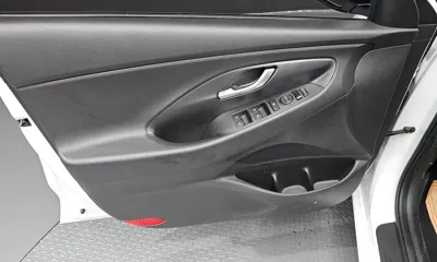 Hyundai i30 2018, 111993 км, за 5795.4 USD - фото 24