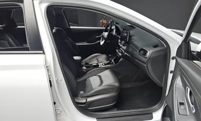 Hyundai i30 2018, 111993 км, за 5795.4 USD - фото 26