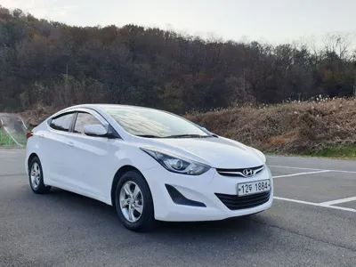 Hyundai Avante 2014, 139603 км, за 3216.49 USD