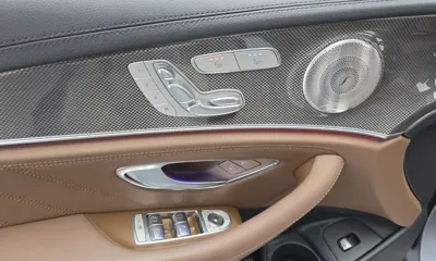 Mercedes-Benz E-Class 2021, 41397 км, за 40322.61 USD - фото 19