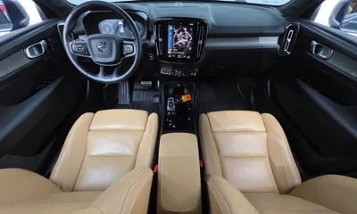 Volvo XC40 2021, 60850 км, за 19764.69 USD - фото 7