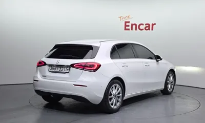 Mercedes-Benz A-Class 2019, 68466 км, за 12223.32 USD