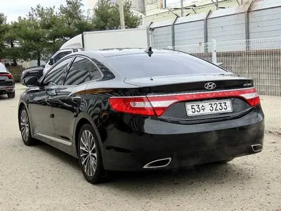 Hyundai Grandeur 2014, 220022 км, за 3311.26 USD