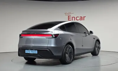 Tesla Model Y 2025, 13803 км, за 40316 USD
