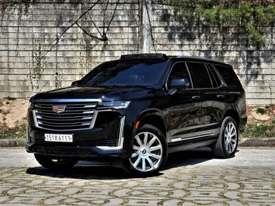 Cadillac Escalade · 2021 год