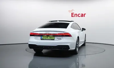 Audi A7 2025, 10065 км, за 60682.22 USD