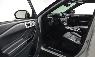 Ford Explorer 2022, 51042 км, за 25081.45 USD - фото 10