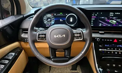 Kia Canival 2023, 31451 км, за 18721.96 USD - фото 13