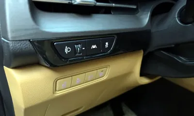 Kia Canival 2023, 31451 км, за 18721.96 USD - фото 18