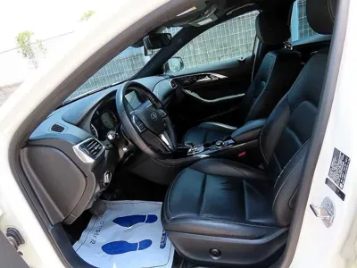 Infiniti QX30 2019, 117080 км, за 8993.04 USD