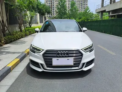 Audi A3 2019, 37000 км, за 9414.27 USD