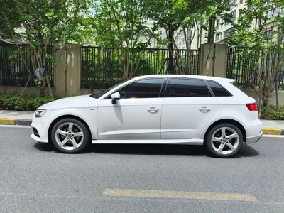 Audi A3 2019, 37000 км, за 9414.27 USD