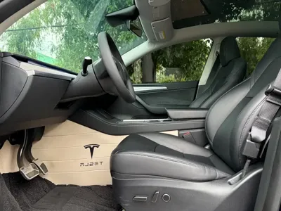 Tesla Model Y 2024, 79000 км, за 24396.08 USD - фото 7
