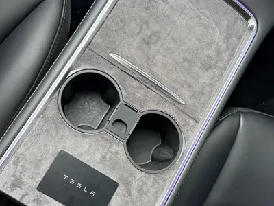 Tesla Model Y 2024, 79000 км, за 24396.08 USD - фото 12
