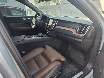 Volvo XC60 2025, 7100 км, за 28473.44 USD - фото 15