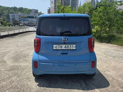 Kia Ray 2013, 170108 км, за 3705.39 USD