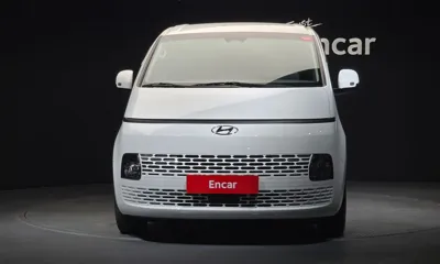 Hyundai Staria 2022, 94024 км, за 13082.26 USD