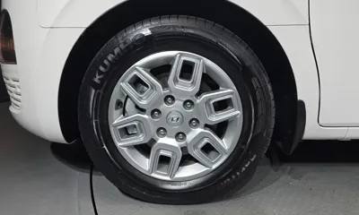 Hyundai Staria 2022, 94024 км, за 13082.26 USD