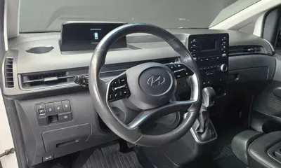 Hyundai Staria 2022, 94024 км, за 13082.26 USD - фото 13