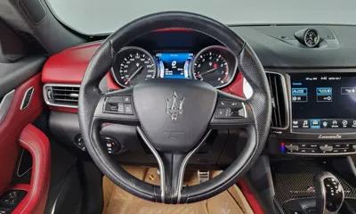 Maserati Levante 2017, 126943 км, за 16093 USD - фото 13