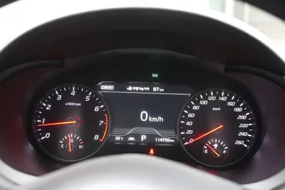 Kia Stinger 2020, 114800 км, за 10840.83 USD - фото 6