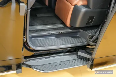 Toyota Alphard 2025, 13125 км, за 74486.14 USD - фото 16