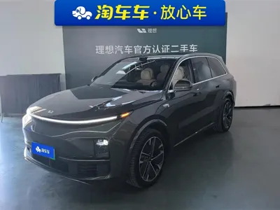 Li Auto Li L8 · 2025 год