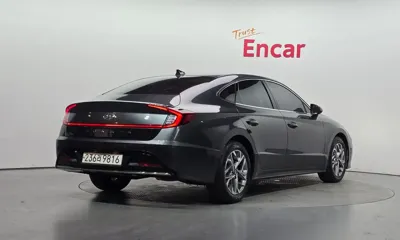 Hyundai Sonata 2022, 95972 км, за 13201.33 USD - фото 2