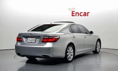 Lexus LS 2007, 239140 км, за 2627.43 USD
