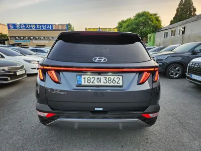 Hyundai Tucson 2021, 93930 км, за 12697.79 USD