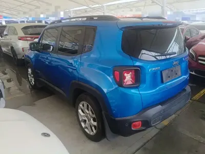 Jeep Renegade 2017, 78300 км, за 4116.9 USD