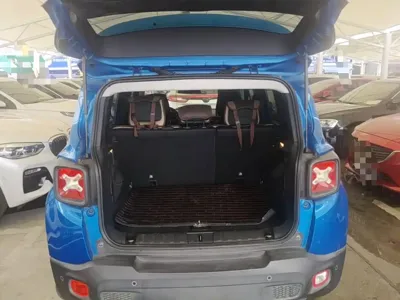 Jeep Renegade 2017, 78300 км, за 4116.9 USD - фото 19