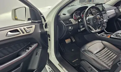 Mercedes-Benz GLE-Class 2018, 129865 км, за 20021.01 USD - фото 10