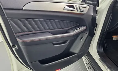 Mercedes-Benz GLE-Class 2018, 129865 км, за 20021.01 USD - фото 24