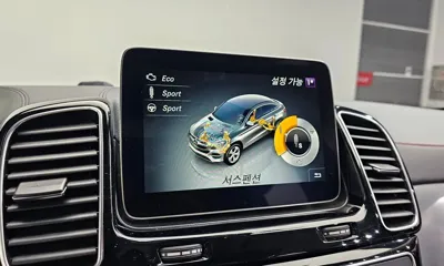 Mercedes-Benz GLE-Class 2018, 129865 км, за 20021.01 USD - фото 28