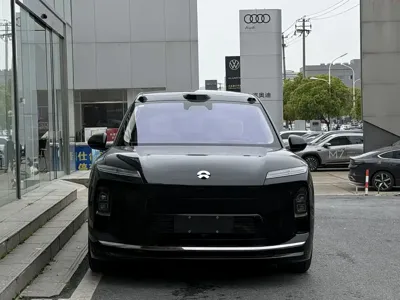 Nio ES8 2025, 18000 км, за 36806.17 USD