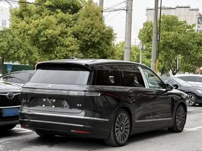 Nio ES8 2025, 18000 км, за 36806.17 USD