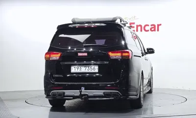 Kia Canival 2015, 138649 км, за 7540.79 USD