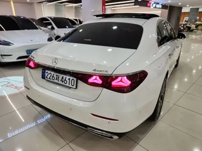 Mercedes-Benz E-Class 2024, 12170 км, за 44605.05 USD