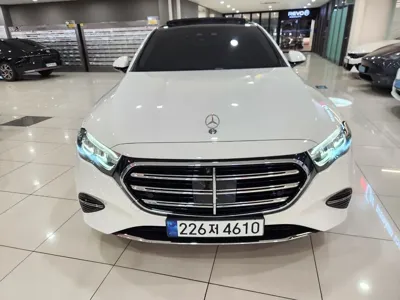 Mercedes-Benz E-Class 2024, 12170 км, за 44605.05 USD
