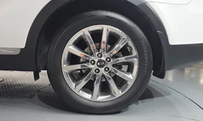 Kia Sorento 2016, 139850 км, за 8205.33 USD - фото 21