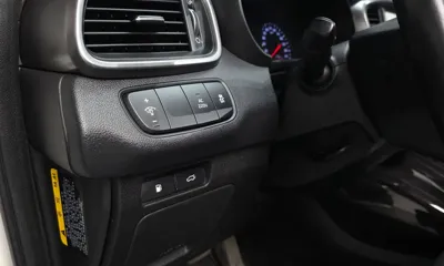 Kia Sorento 2016, 139850 км, за 8205.33 USD - фото 27