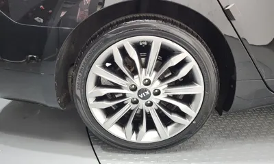 Kia K7 2020, 151910 км, за 10906.94 USD