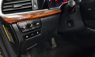 Kia K7 2016, 155620 км, за 6043.09 USD - фото 16