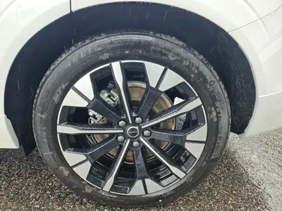 Volvo XC60 2026, 1300 км, за 58509.03 USD - фото 6
