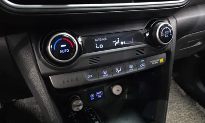 Hyundai Kona 2018, 37404 км, за 10502.82 USD - фото 17