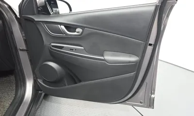 Hyundai Kona 2018, 37404 км, за 10502.82 USD - фото 24